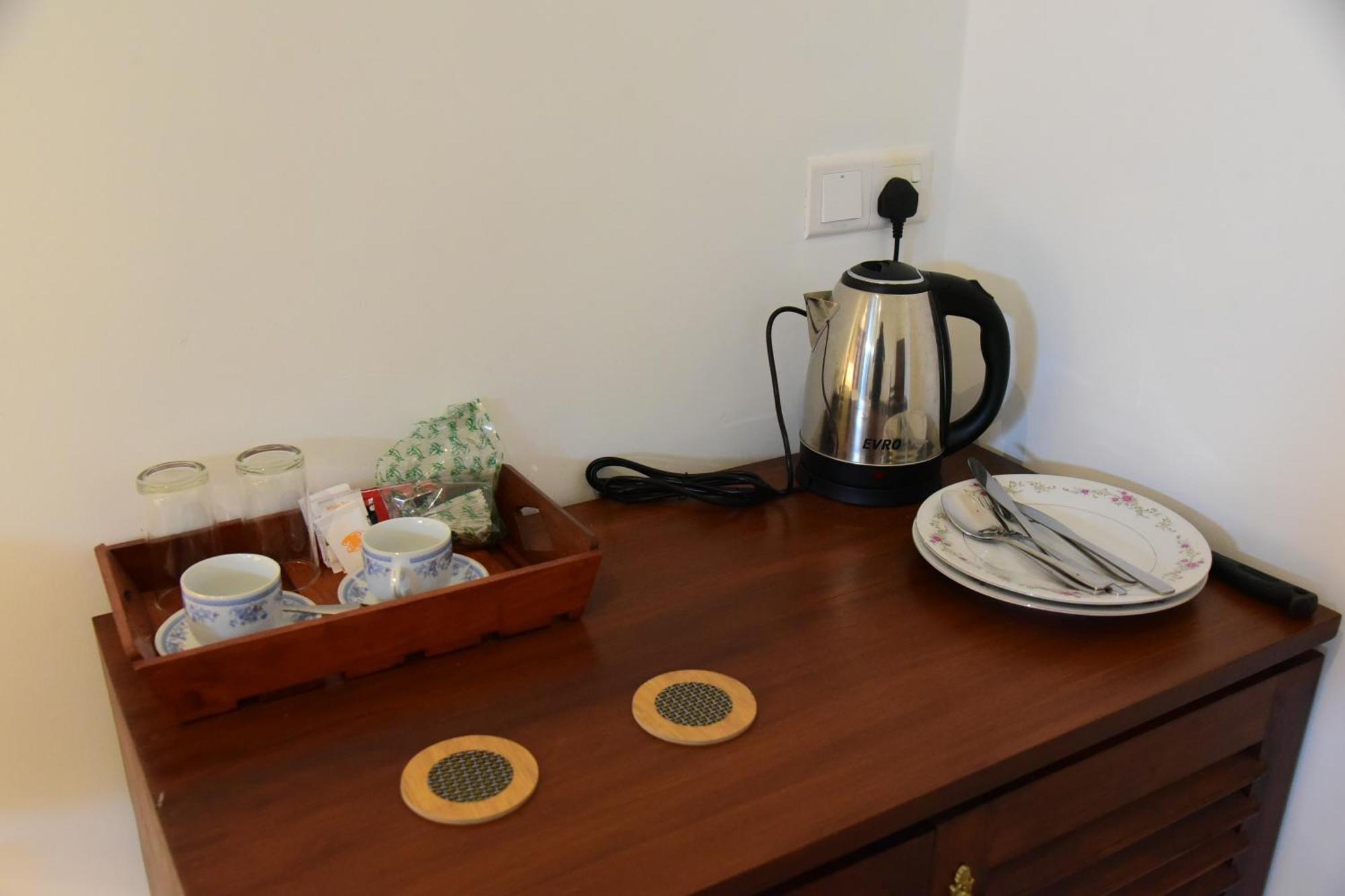 Tranquil Hotel ฮิกคาดูวา ภายนอก รูปภาพ