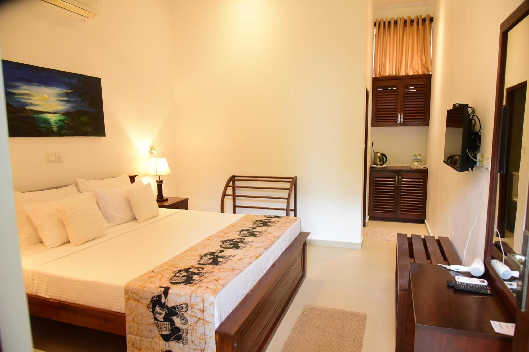 Tranquil Hotel ฮิกคาดูวา ภายนอก รูปภาพ